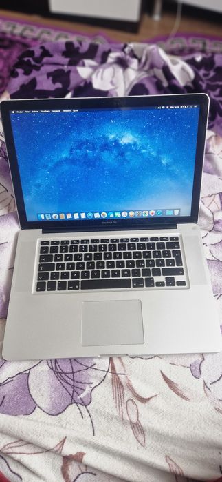 Vând.  Laptop.  MacBook Pro.   Ușor Negociabil