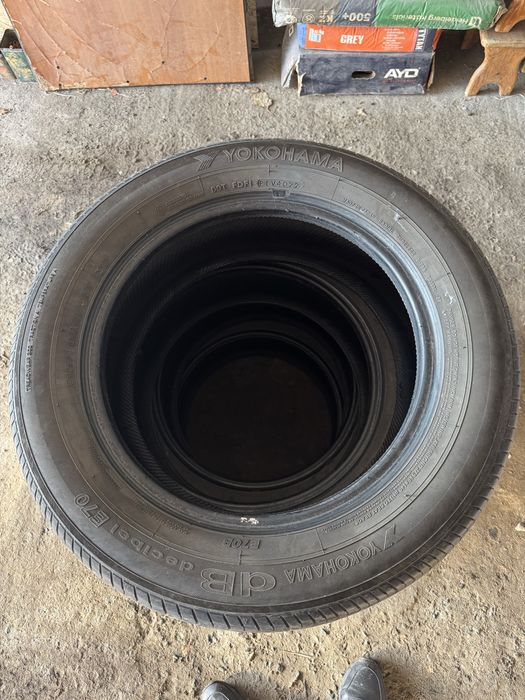 Продам летнюю резину yokohama R16