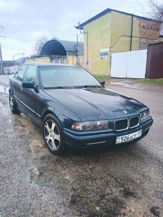 Продам бмв е36 на полном ходу.