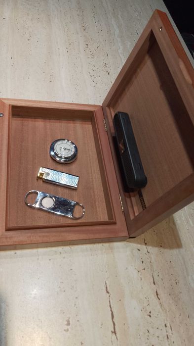 Humidor Premium Elegant BREBBIA + CADOU