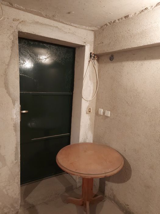 Дава се под наем Гараж / Паркомясто в Стара Загора, Център - 18 кв.м за 66.3 € - Снимка #3