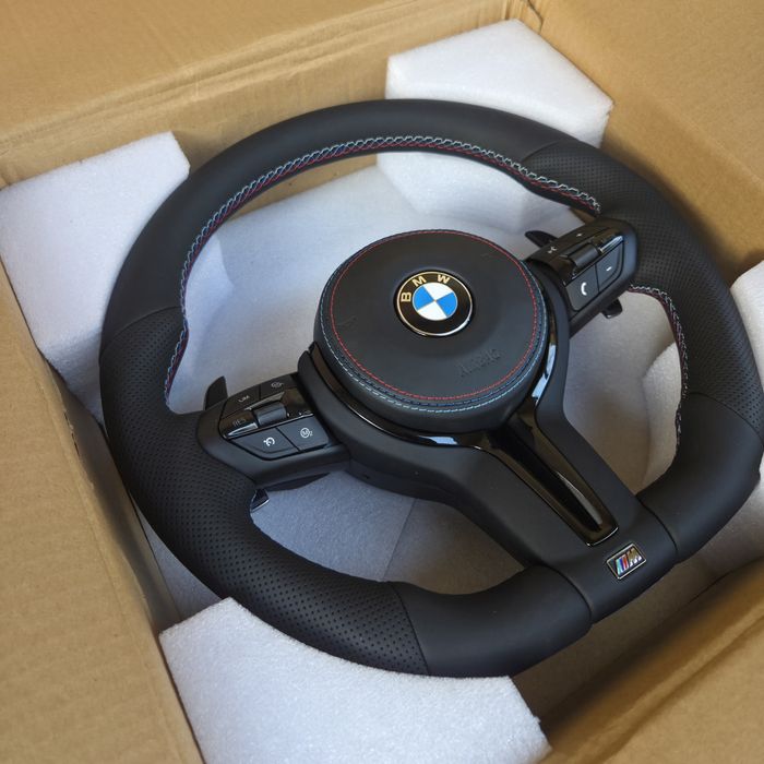 М волан за BMW Ф10 F10 Ф11 F11 Ф01 F01 Ф06 F06 спортен кожен с еърбег шит 3-цветен конец М пакет стил М5 БМВ Ф07 F07 GT Ф18 F18 перфектен тунинг