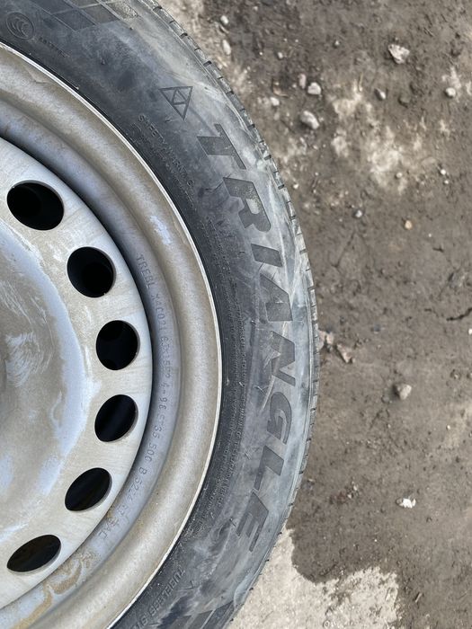 шины диски автомбильный