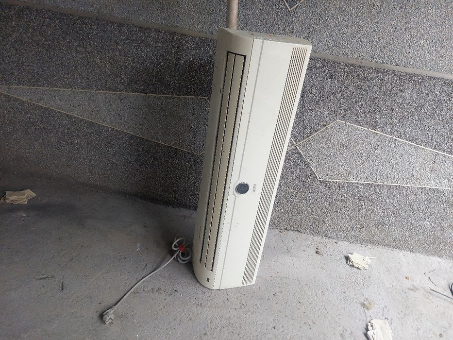 AUX kondisioneri sotiladi.