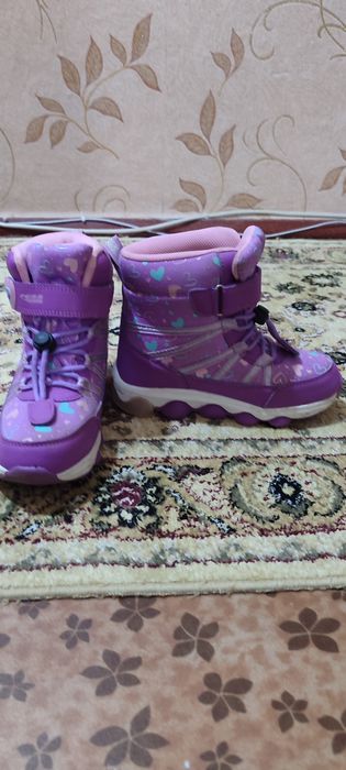 Сапоги зимние для девочки.