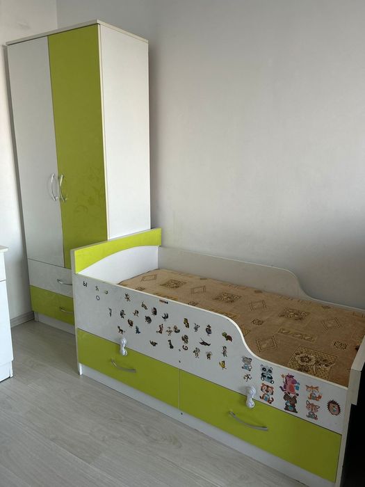 Детский шкаф и кровать