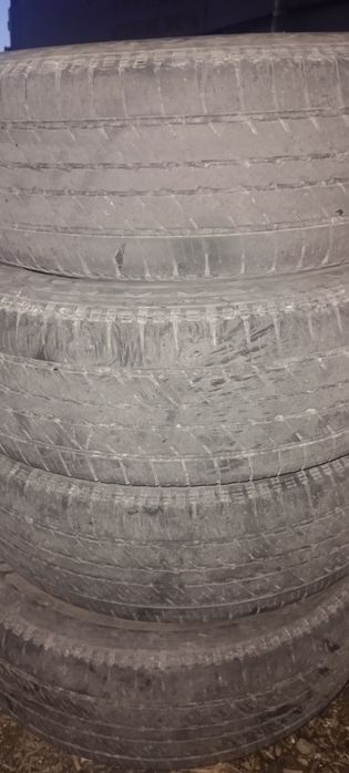Продам шины на R16