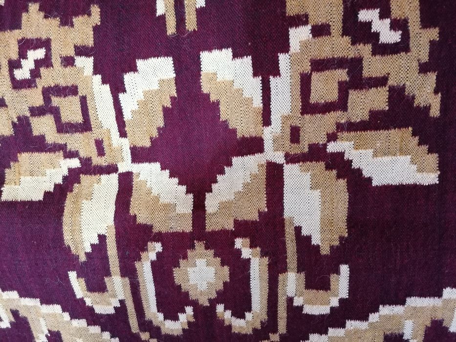 Cuvertura (țol) din Ardeal. Tesut in casa din, din lâna