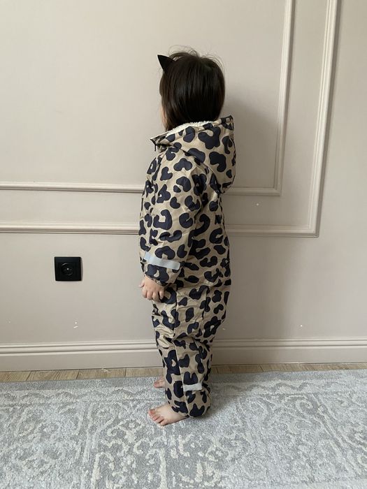 Продам новый комбинезон от h&m