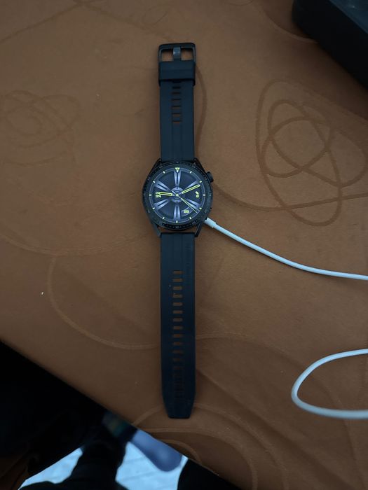Продавам HUAWEI Watch GT 3 46-mm– отлично състояние