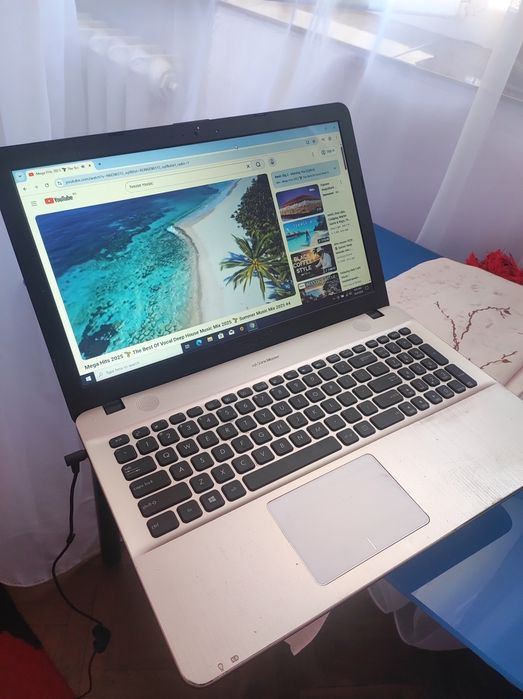 Laptopuri complete funcționale