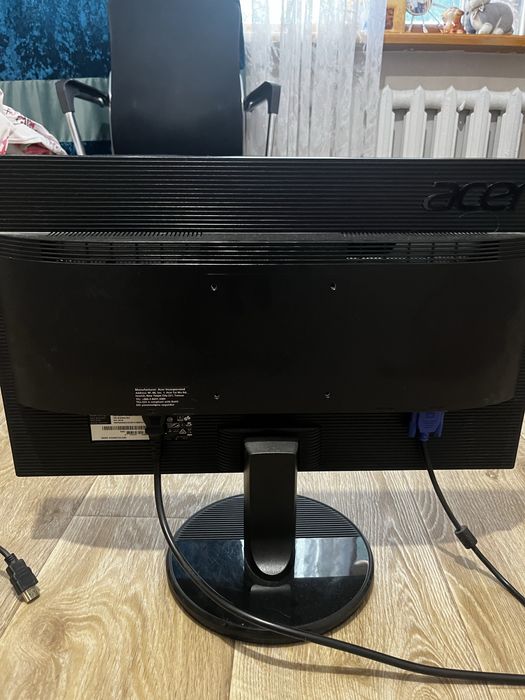 продам монитор от Asus