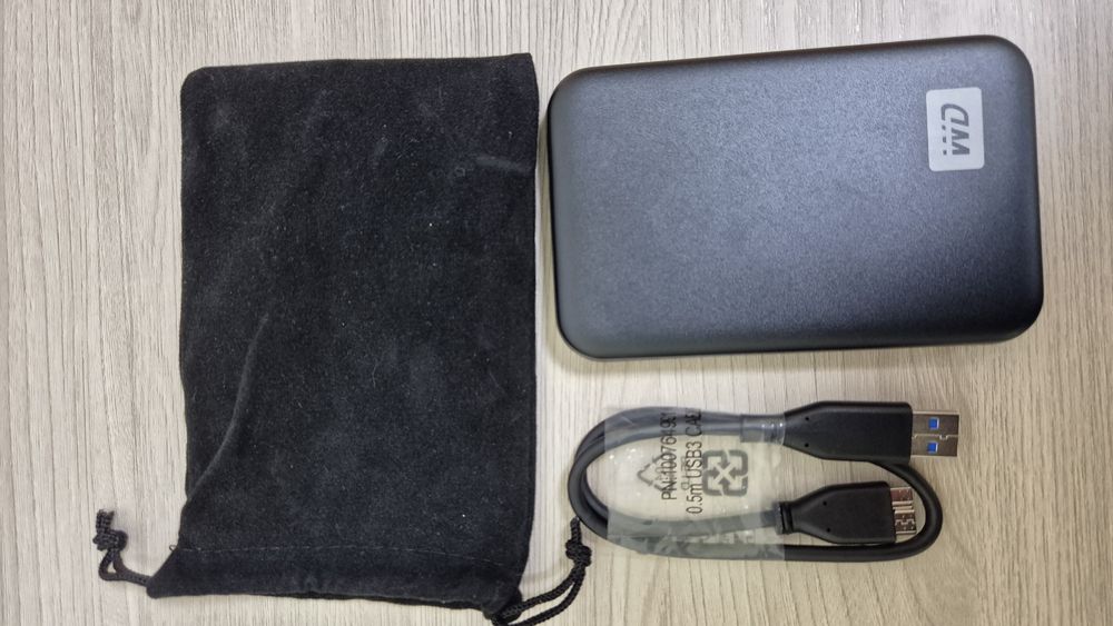 Жесткий диск внешний 2 Тб, USB 3.0