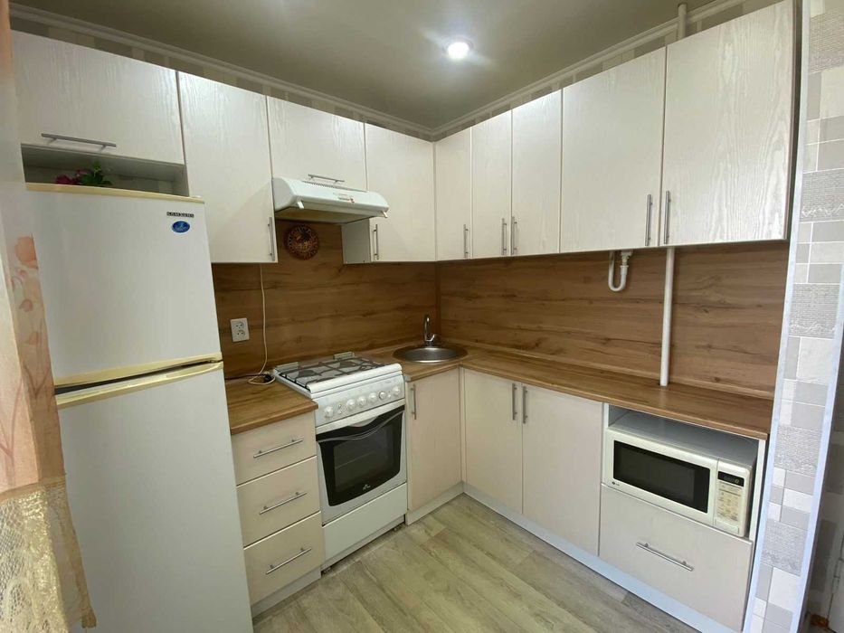 Продам 2-комн в районе вокзала