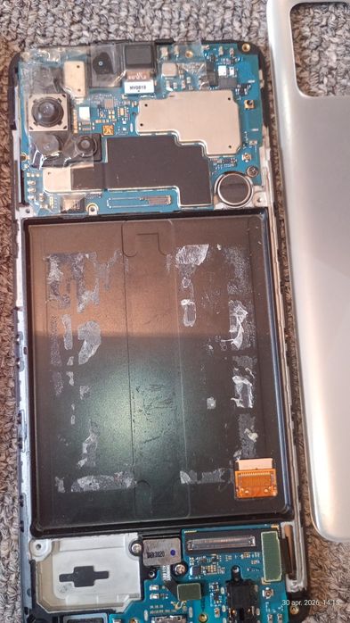 Lot telefoane și tebleta