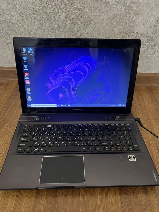 Lenovo Y580 ноутбук