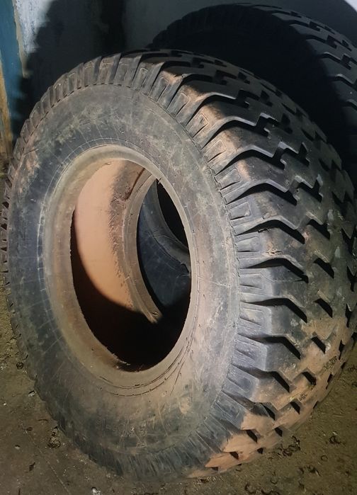 Продам шины на птс-6