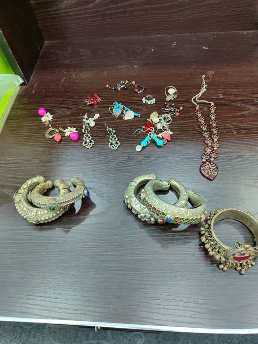 Qadimgi rangli metall