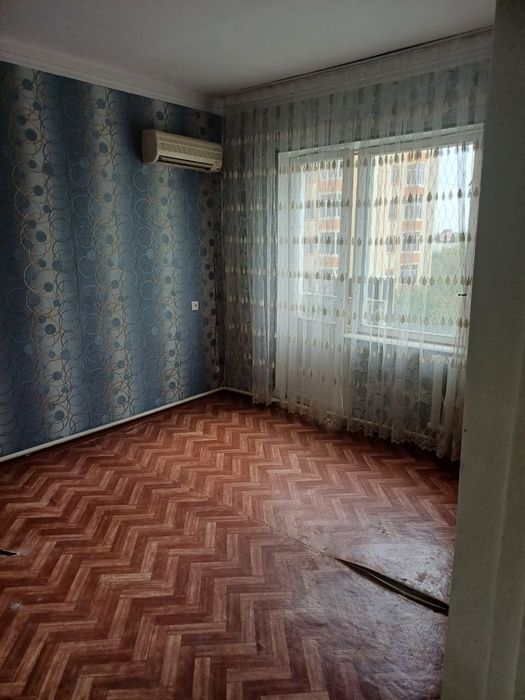 Шахар марказида квартира сотилади