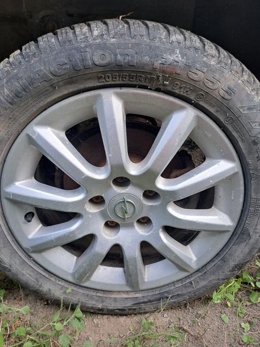 Vând jante Opel și  Borbet- 7Jx16H2- 205 55 R16