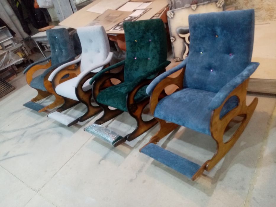 Продам новые кресло качалки!