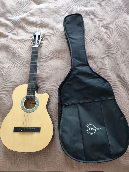 Гитара б/у 35000