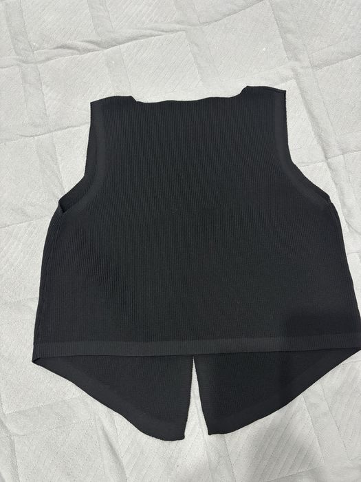 Платья и безрукавка для леди