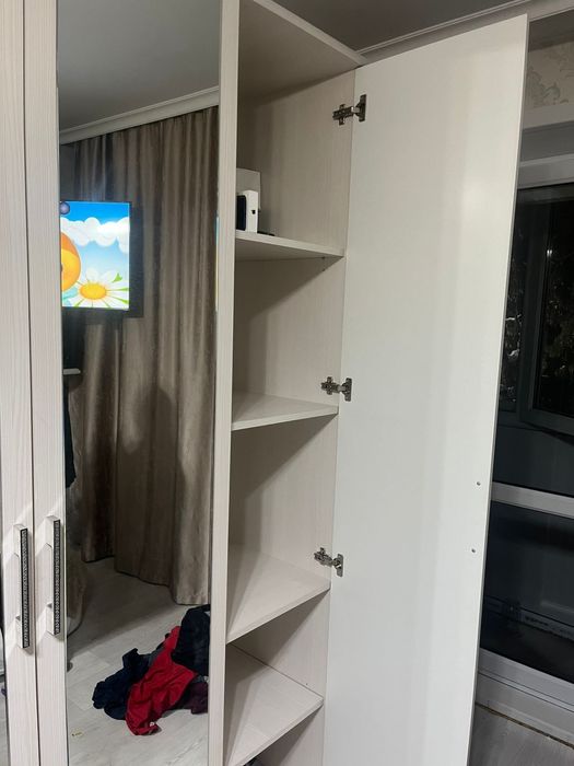 Спальный гарнитур