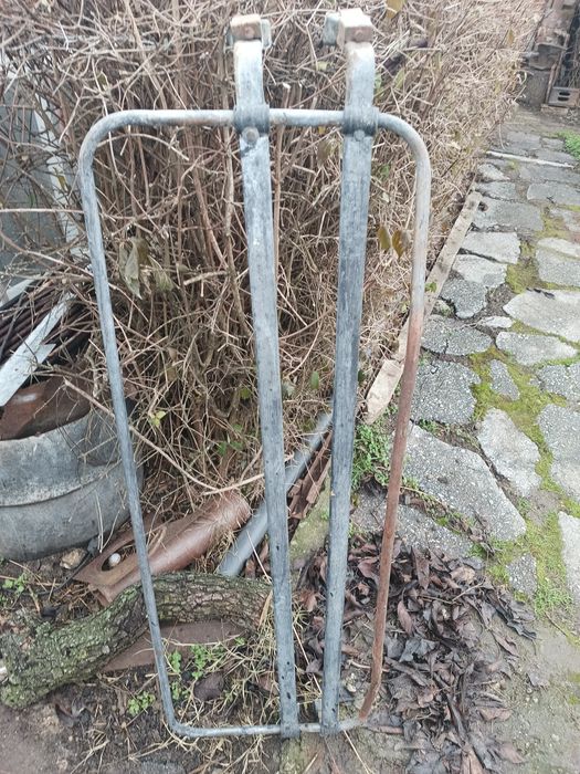 Багажник за москвич.         .