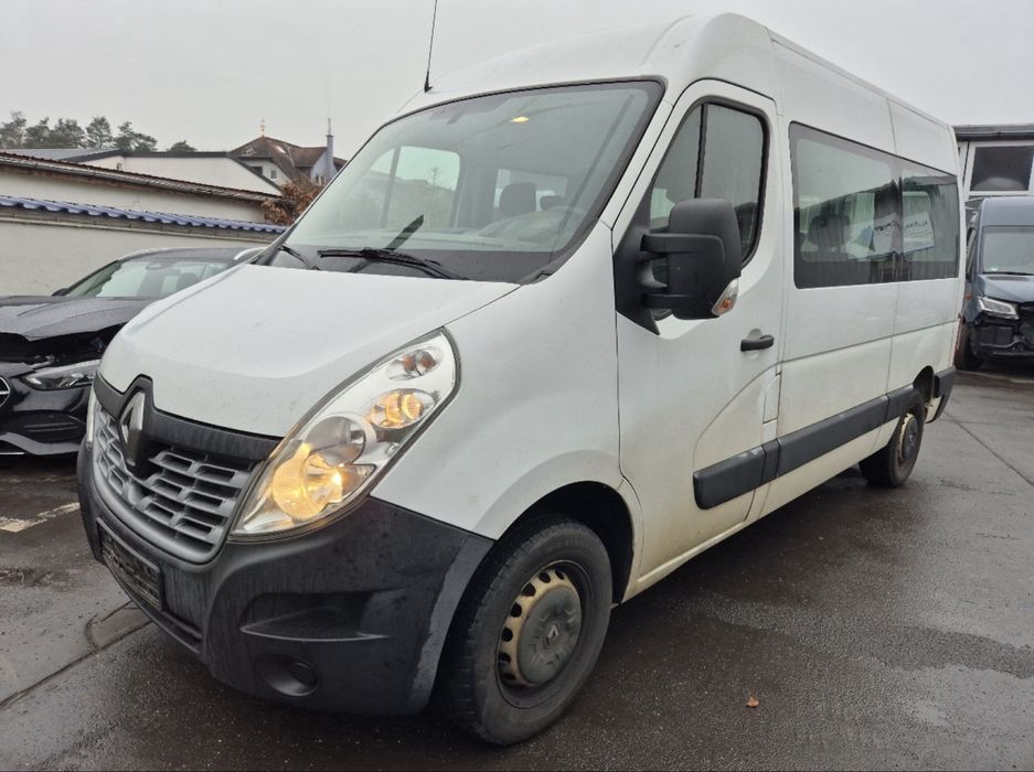 Vand RENAULT MASTER III 08.2018  8+1 locuri Avariat import GERMANIA