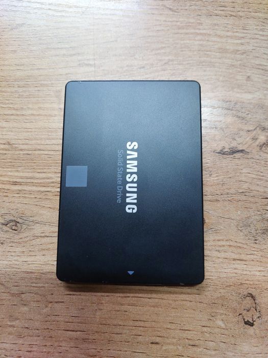 Ssd hotira  Samsung 500