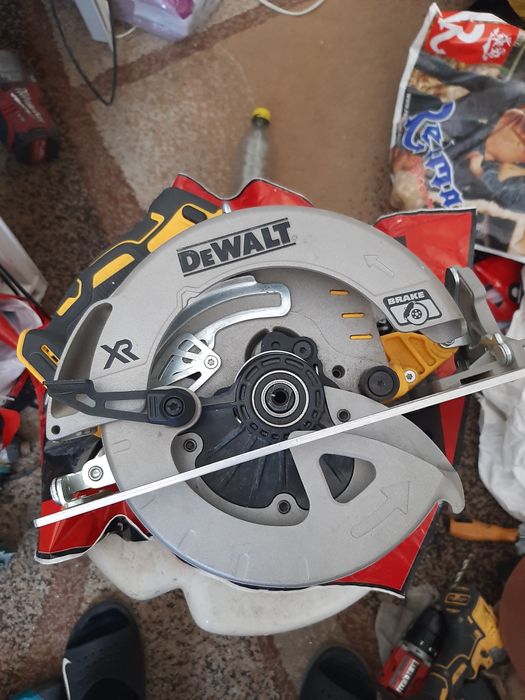 Devalt circula20v dcs570 defect