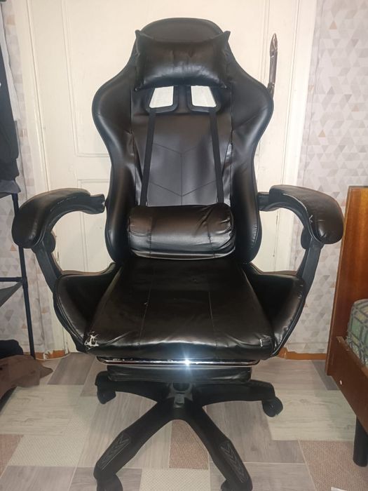 Срочно продам игровое кресло