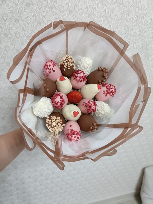 Букет из клубники в шоколаде
