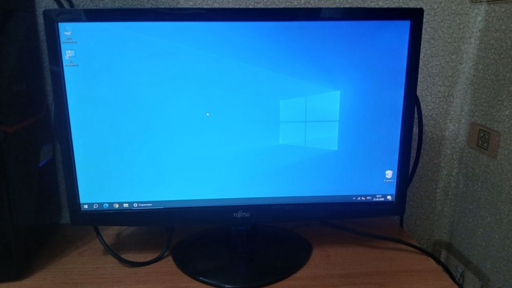 Монитор Fujitsu L20T-3, 20" (1600x900), 16:9, TFT TN