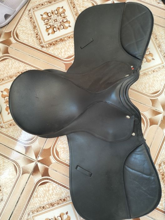 Продам конкурное седло