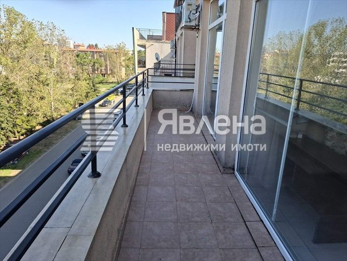 Продава се Двустаен апартамент в к.к. Слънчев бряг - 66 кв.м за 1000 €/кв.м - Снимка #8