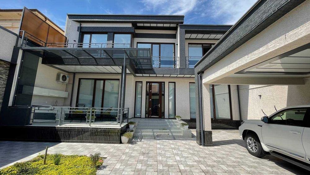 СРОЧНО сдаётся 8Х Ком Учаска на Никитина