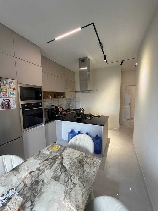 Чинабад 83 м2, 6/9, Chinabad Plaza, рядом метро Шахристан`