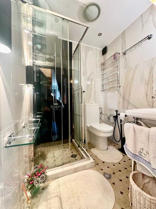 Дава се под наем Тристаен апартамент в София, Лозенец - 60 кв.м за 698.19 € - Снимка #9