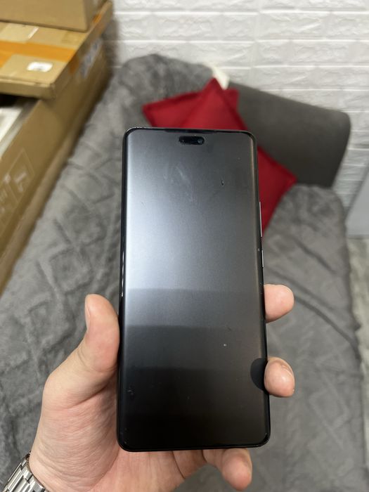 Продам смартфон Xiaomi 13 lite
