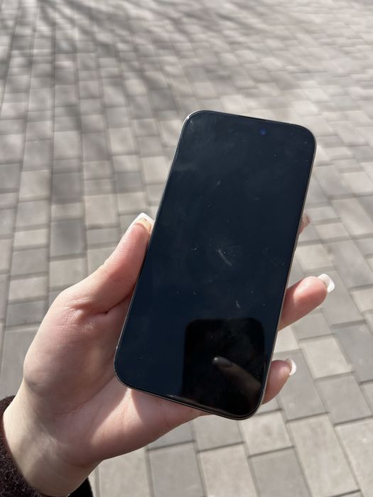 Продам айфон 15 про