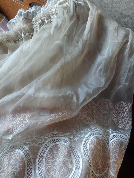 Тюль в гостиную, спальню