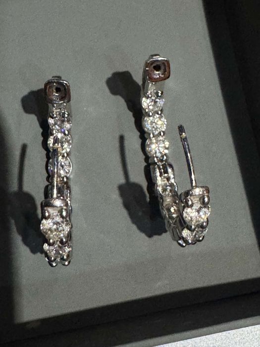 Vand cercei din aur 4ct diamante