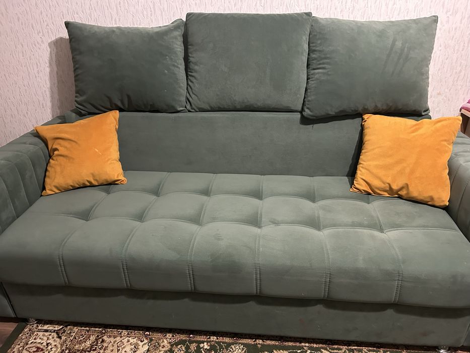 Продаю диван в отличном состоянии