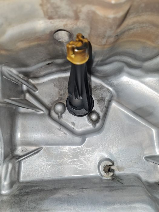 Bae ulei + senzor BMW 2.0 Disel 135kw  184 Cp  / cod - 781236002 / N47D20C