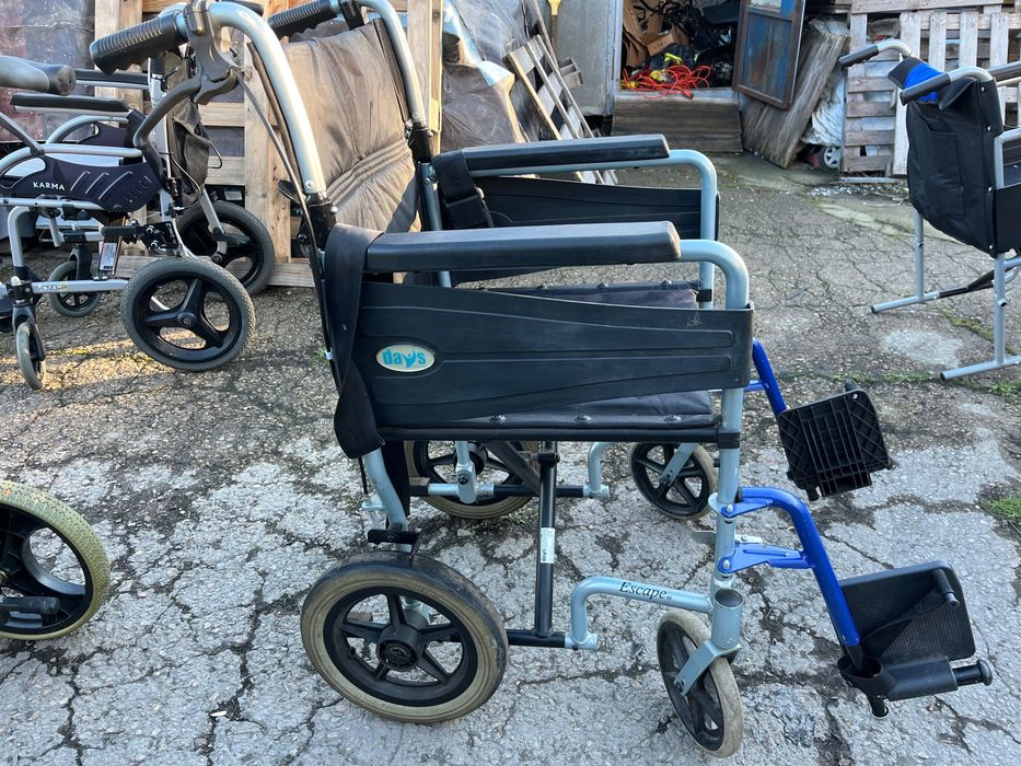 Ръчна инвалидна количка  Days
