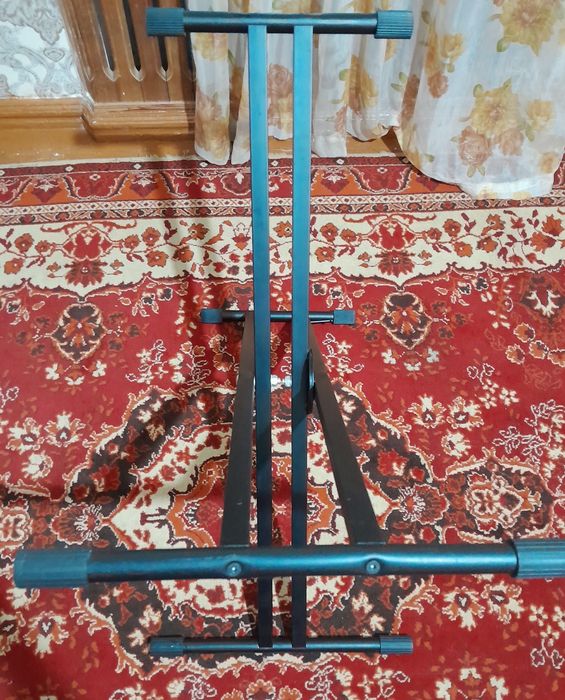 Стойка для  синтезатора и пианино