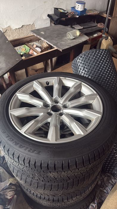 Roți Audi cu cauciucuri de iarnă