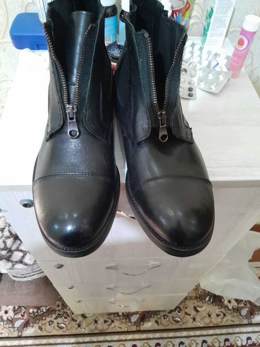 Продаётся мужские 2 пары итальянский полусожки